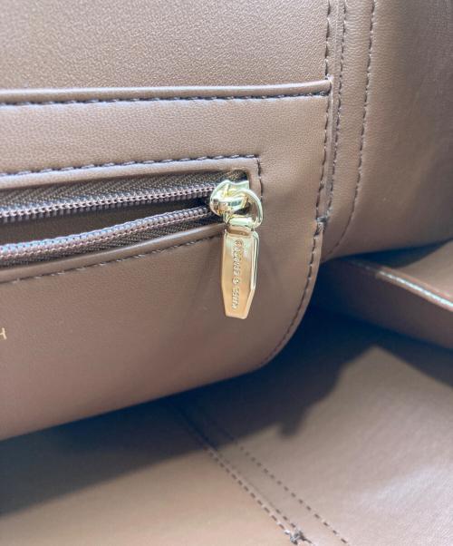 CHARLES & KEITH（チャールズアンドキース）CHARLES & KEITH (チャールズアンドキース) Shalia/シャリア キャンバスダブルハンドルトートバッグ ベージュの古着・服飾アイテム