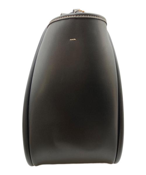CHARLES & KEITH（チャールズアンドキース）CHARLES & KEITH (チャールズアンドキース) Lyla/ライラ チューブラスラウチートートバッグ(XL) ブラック 未使用品の古着・服飾アイテム