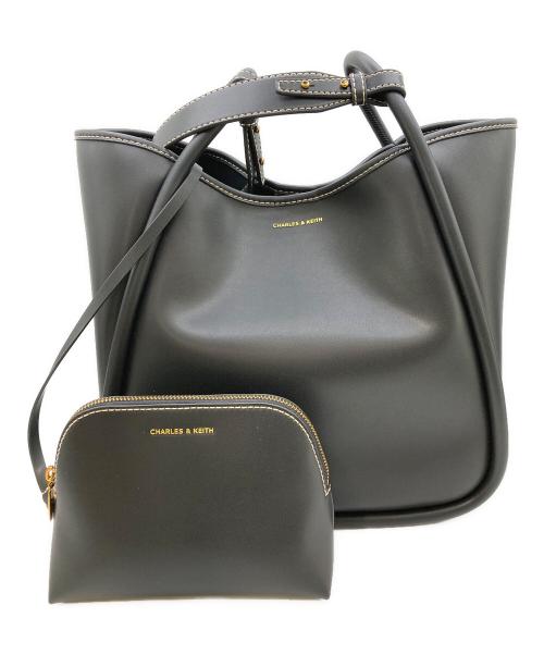 CHARLES & KEITH（チャールズアンドキース）CHARLES & KEITH (チャールズアンドキース) Lyla/ライラ チューブラスラウチートートバッグ(XL) ブラック 未使用品の古着・服飾アイテム