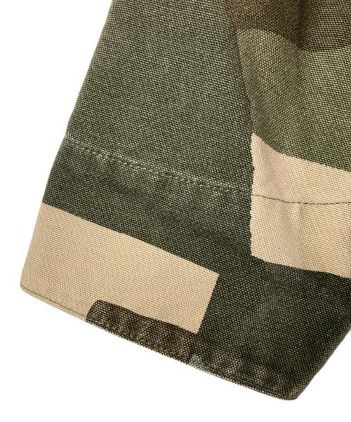 Carhartt WIP（カーハート ワーク イン プログレス）CARHARTT WIP (カーハート ワーク イン プログレス) 迷彩デトロイトジャケット グリーン サイズ:Lの古着・服飾アイテム