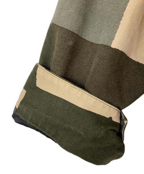 Carhartt WIP（カーハート ワーク イン プログレス）CARHARTT WIP (カーハート ワーク イン プログレス) 迷彩デトロイトジャケット グリーン サイズ:Lの古着・服飾アイテム