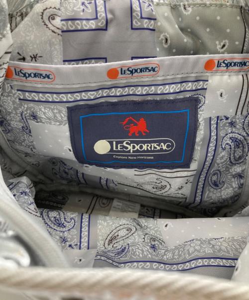 LeSportsac（レスポートサック）LeSportsac (レスポートサック) PUFFY BACKPACK シルバーの古着・服飾アイテム