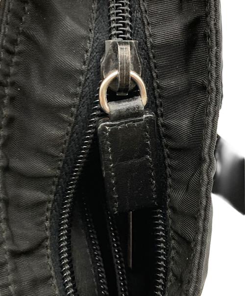 PRADA（プラダ）PRADA (プラダ) ナイロンショルダーバッグ ブラックの古着・服飾アイテム