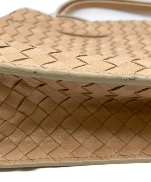 BOTTEGA VENETA（ボッテガベネタ）BOTTEGA VENETA (ボッテガベネタ) イントレチャートハンドバッグ ベージュの古着・服飾アイテム