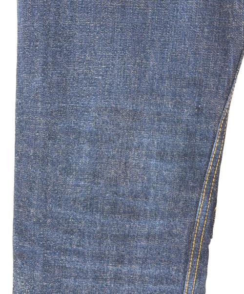 Trophy Clothing（トロフィークロージング）Trophy Clothing (トロフィークロージング) W Knee Standard Dirt Denim インディゴ サイズ:32の古着・服飾アイテム