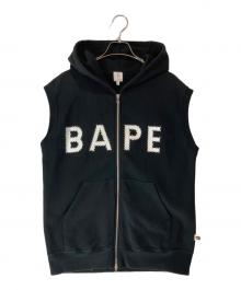A BATHING APE（アベイシングエイプ）の古着「ラインストーン スリーブレスパーカー」｜ブラック