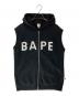 A BATHING APE（アベイシングエイプ）の古着「ラインストーン スリーブレスパーカー」｜ブラック