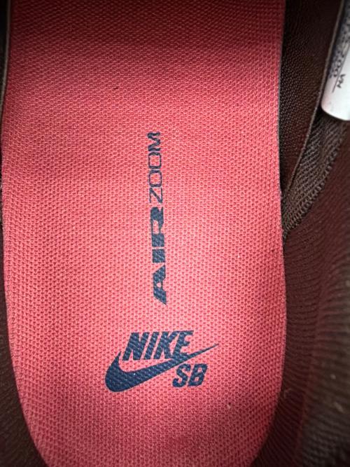 NIKE SB（ナイキエスビー）NIKE SB (ナイキエスビー) SB Dunk Low Pro 
