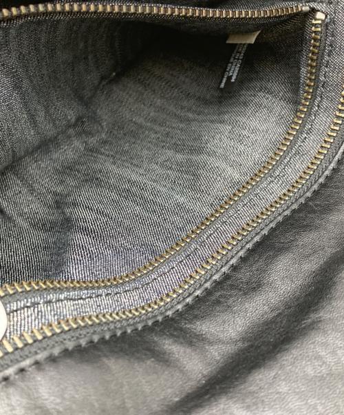 DIESEL（ディーゼル）DIESEL (ディーゼル) y2k スタッズレザーワンショルダーバッグ ブラックの古着・服飾アイテム