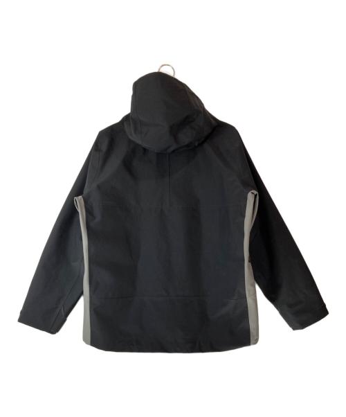 JJJJound（ジョウンド）JJJJound (ジョウンド) DESCENTE (デサント) HARD SHELL JACKET /ハードシェルジャケット ブラック サイズ:Ｌの古着・服飾アイテム