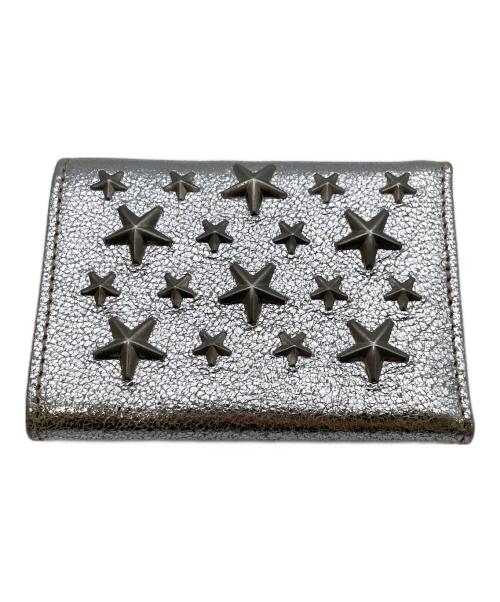 JIMMY CHOO（ジミーチュウ）JIMMY CHOO (ジミーチュウ) スタースタッズ三つ折り財布 シルバーの古着・服飾アイテム