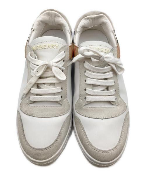 BURBERRY LONDON（バーバリーロンドン）BURBERRY LONDON (バーバリーロンドン) ハウスチェックローカットスニーカー ホワイト サイズ:42の古着・服飾アイテム