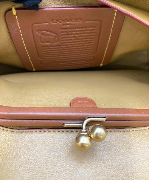 COACH（コーチ）COACH (コーチ) ティーローズ ディンキー チェーン ショルダーバッグ アイボリーの古着・服飾アイテム