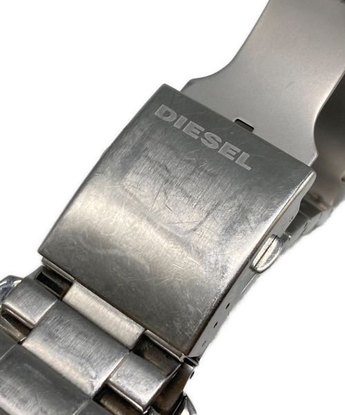 DIESEL（ディーゼル）DIESEL (ディーゼル) 腕時計 シルバーの古着・服飾アイテム
