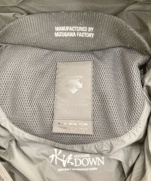 DESCENTE ALLTERRAIN（デザイント オルテライン）DESCENTE ALLTERRAIN (デザイント オルテライン) ダウンジャケット ブラック サイズ:Sの古着・服飾アイテム