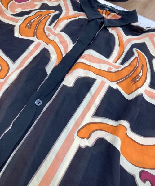 GUCCI（グッチ）GUCCI (グッチ) 総柄シルクブラウス ブラック×オレンジ サイズ:38の古着・服飾アイテム