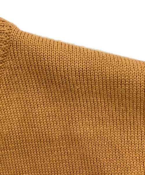 L'appartement（アパルトモン）L'appartement (アパルトモン) ハイネックノースリーブニット マスタード サイズ:Freeの古着・服飾アイテム