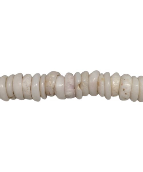 URU（ウル）URU (ウル) PUKASHELL NECKLACEの古着・服飾アイテム