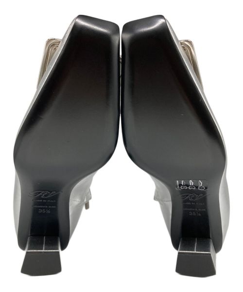 Roger Vivier（ロジェ ヴィヴィエ）Roger Vivier (ロジェ ヴィヴィエ) ベルヴィヴィエブーティ シルバー サイズ: 23cm(35 1/2)の古着・服飾アイテム