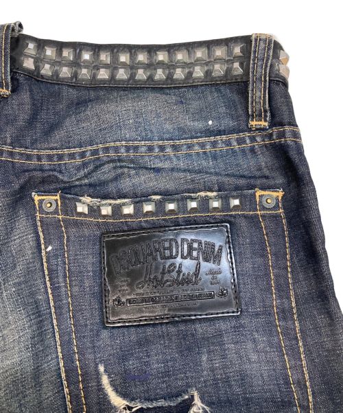 DSQUARED2（ディースクエアード）DSQUARED2 (ディースクエアード) スタッズカスタムデニムパンツ インディゴ サイズ:M(46)の古着・服飾アイテム