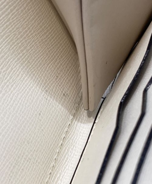 Valextra（ヴァレクストラ）Valextra (ヴァレクストラ) ラウンドジップ長財布 ベージュの古着・服飾アイテム