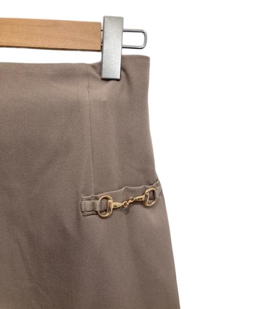 Swingle（スウィングル）Swingle (スウィングル) サスペンダー付きサイドビットタイトスカート モカ サイズ:Mの古着・服飾アイテム