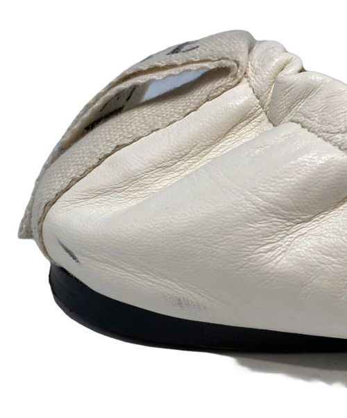 LOEWE（ロエベ）LOEWE (ロエベ) FLAMENCO BALLERINAパンプス ホワイト サイズ:23.5cm(37)の古着・服飾アイテム