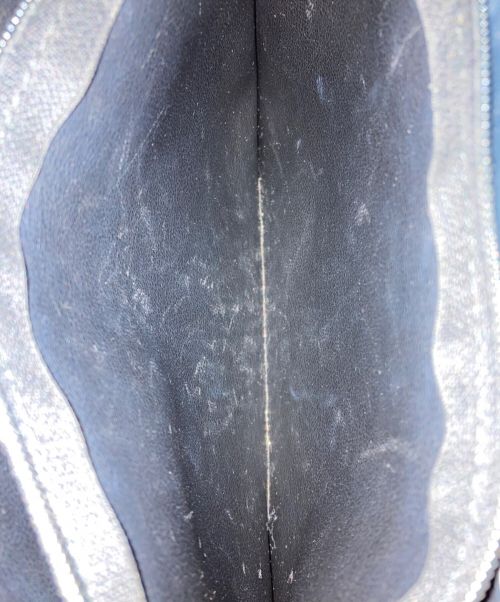 Yves Saint Laurent（イヴサンローラン）Yves Saint Laurent (イヴサンローラン) Yカットショルダーバッグ ネイビーの古着・服飾アイテム