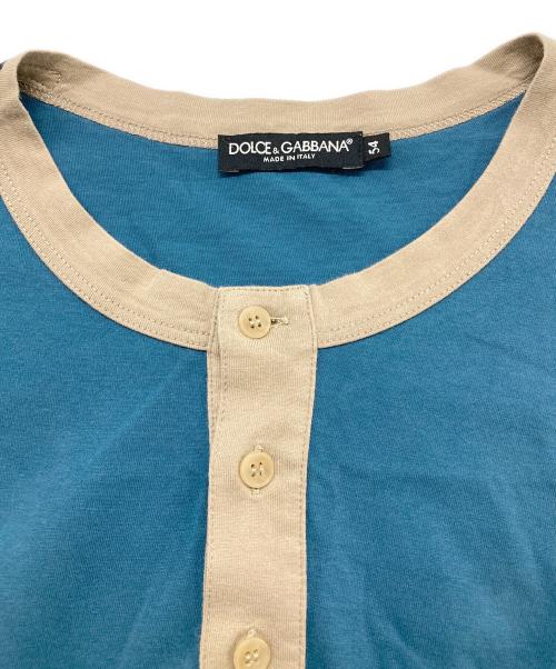 DOLCE & GABBANA（ドルチェ＆ガッバーナ）DOLCE & GABBANA (ドルチェ＆ガッバーナ) ヘンリーネックカットソー スカイブルー サイズ:XL相当の古着・服飾アイテム