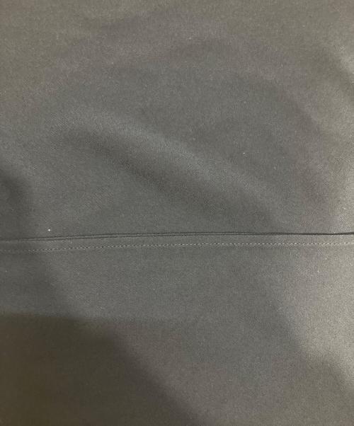 theory（セオリー）theory (セオリー) Powder Crepe SS Cowl Top ネイビー サイズ:S 未使用品の古着・服飾アイテム