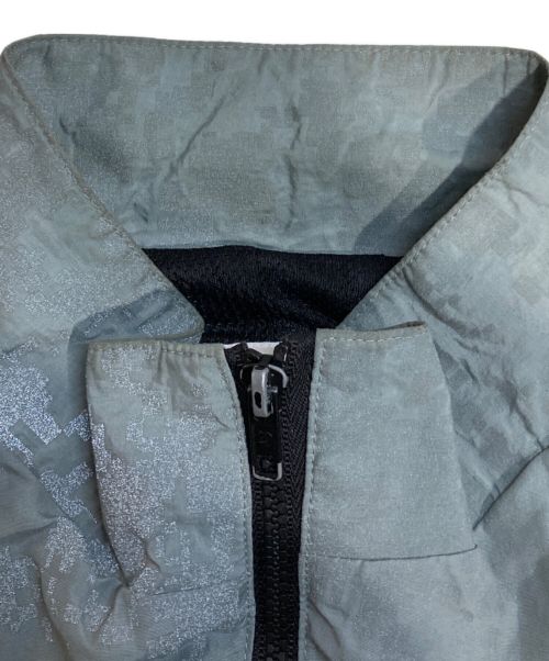 US ARMY（ユーエスアーミー）US ARMY (ユーエスアーミー) IPFUリフレクタートレーニングジャケット グレー サイズ:Small Reglarの古着・服飾アイテム