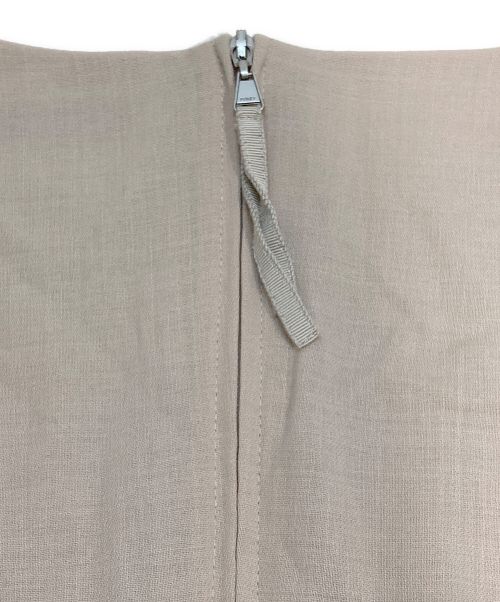 FOXEY（フォクシー）FOXEY (フォクシー) ノースリーブワンピース ベージュ サイズ:L(40)の古着・服飾アイテム