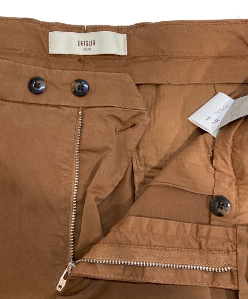 BRIGLIA 1949（ブリリア 1949）BRIGLIA 1949 (ブリリア 1949) タックテーパードパンツ ブラウン サイズ:Lの古着・服飾アイテム