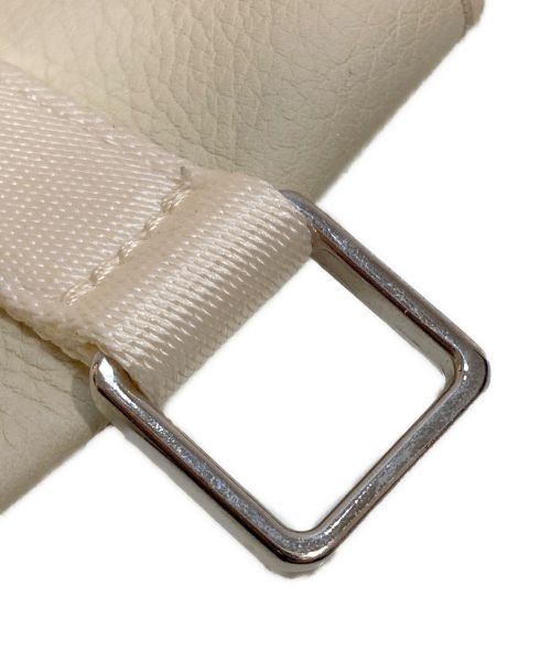 ITTI（イッチ）ITTI (イッチ) ANNIE RICE BAG iii アイボリーの古着・服飾アイテム