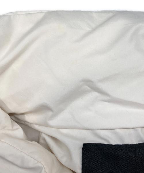 UNTITLED（アンタイトル）UNTITLED (アンタイトル) フード付きダウンベスト ホワイト サイズ:2LTの古着・服飾アイテム