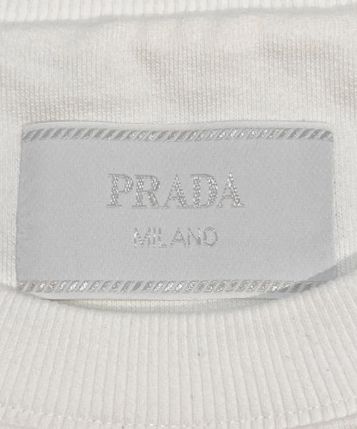 PRADA（プラダ）PRADA (プラダ) トライアングルロゴオーバーサイズスウェット ホワイト サイズ:Sの古着・服飾アイテム