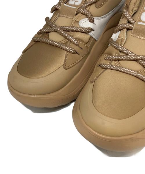 UGG（アグ）UGG (アグ) クラウドレース厚底スニーカー ブラウン サイズ:24.5cmの古着・服飾アイテム