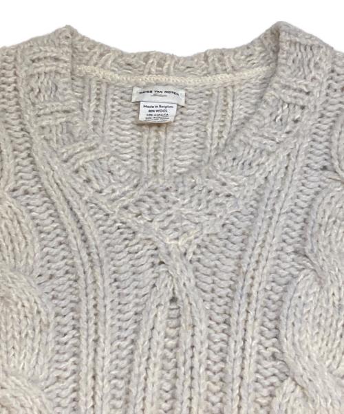 DRIES VAN NOTEN（ドリスヴァンノッテン）DRIES VAN NOTEN (ドリスヴァンノッテン) 深Vケーブルニット ベージュ サイズ:Mの古着・服飾アイテム