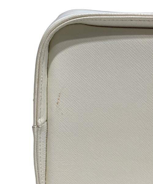 GIVENCHY（ジバンシィ）GIVENCHY (ジバンシィ) ターンロックハンドバッグ ホワイトの古着・服飾アイテム