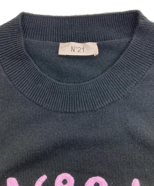 N°21（ヌメロヴェントゥーノ）N°21 (ヌメロヴェントゥーロ) ロゴ刺繍ニットワンピース ブラック サイズ:Sの古着・服飾アイテム