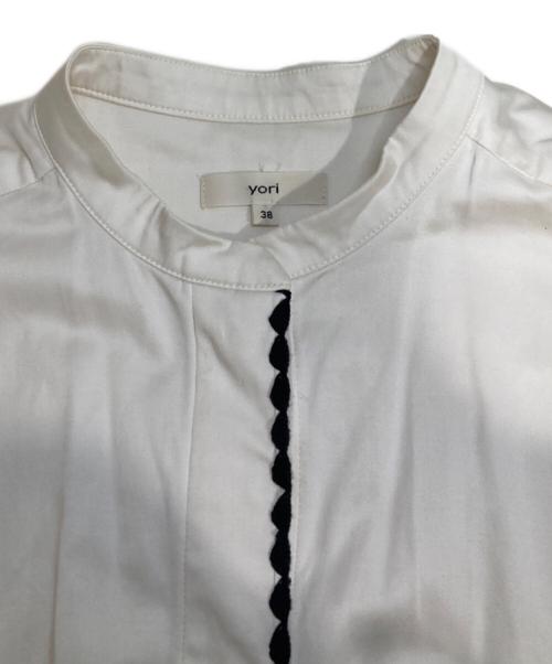 YORI（ヨリ）YORI (ヨリ) ハマグリ刺繍ブラウス ホワイト サイズ:Mの古着・服飾アイテム
