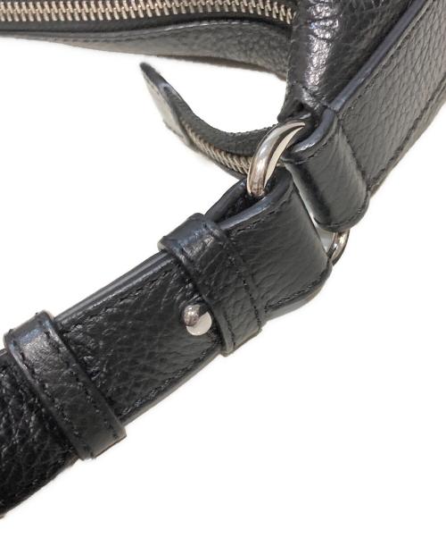 ARMANI COLLEZIONI（アルマーニ コレツィオーニ）ARMANI COLLEZIONI (アルマーニ コレツィオーニ) ワンショルダーバッグ ブラックの古着・服飾アイテム