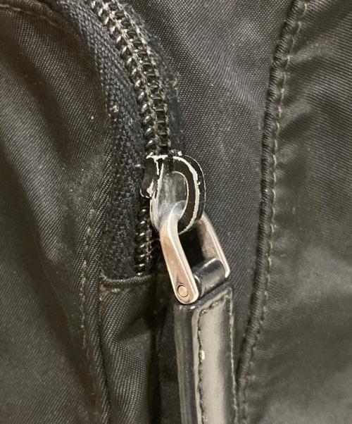 PRADA（プラダ）PRADA (プラダ) ナイロンショルダーバッグ ブラックの古着・服飾アイテム