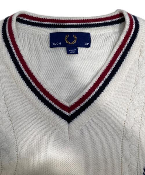 FRED PERRY（フレッドペリー）FRED PERRY (フレッドペリー) チルデンニット アイボリー サイズ:Mの古着・服飾アイテム