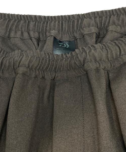 DAIWA PIER39（ダイワ ピア39）DAIWA PIER39 (ダイワ ピア39) TECH WIDE EASY 2P TROUSERS ブラウン サイズ:Sの古着・服飾アイテム