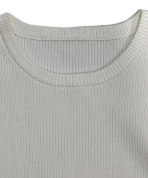 anuans（アニュアンス）anuans (アニュアンス) スリーブフレアシンプルニット ホワイト サイズ:Freeの古着・服飾アイテム