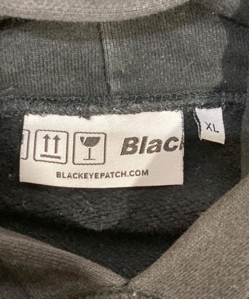 BlackEyePatch（ブラックアイパッチ）BlackEyePatch (ブラックアイパッチ) FLYING OG LABEL HOODIE ブラック サイズ:XLの古着・服飾アイテム