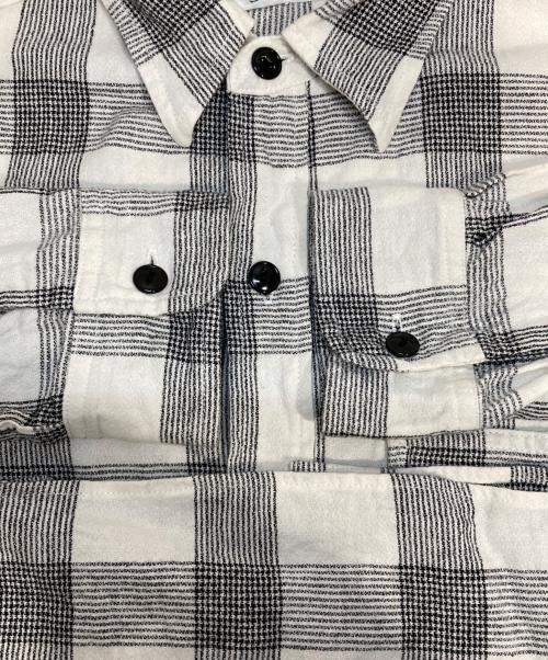 SASSAFRAS（ササフラス）SASSAFRAS (ササフラス) Diggin Shirts ホワイト×ブラック サイズ:Mの古着・服飾アイテム