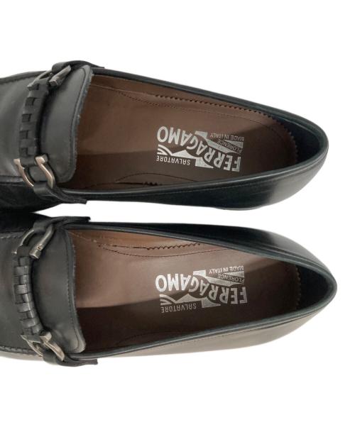 Salvatore Ferragamo（サルヴァトーレ フェラガモ）Salvatore Ferragamo (サルヴァトーレ フェラガモ) ガンチーニローファー ブラック サイズ:UK 8（27cm相当）の古着・服飾アイテム