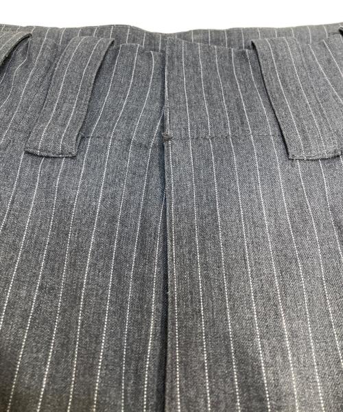 SEEKSOLE（シークソール）SeekSole (シークソール) ss stripe slacks グレー サイズ:Lの古着・服飾アイテム